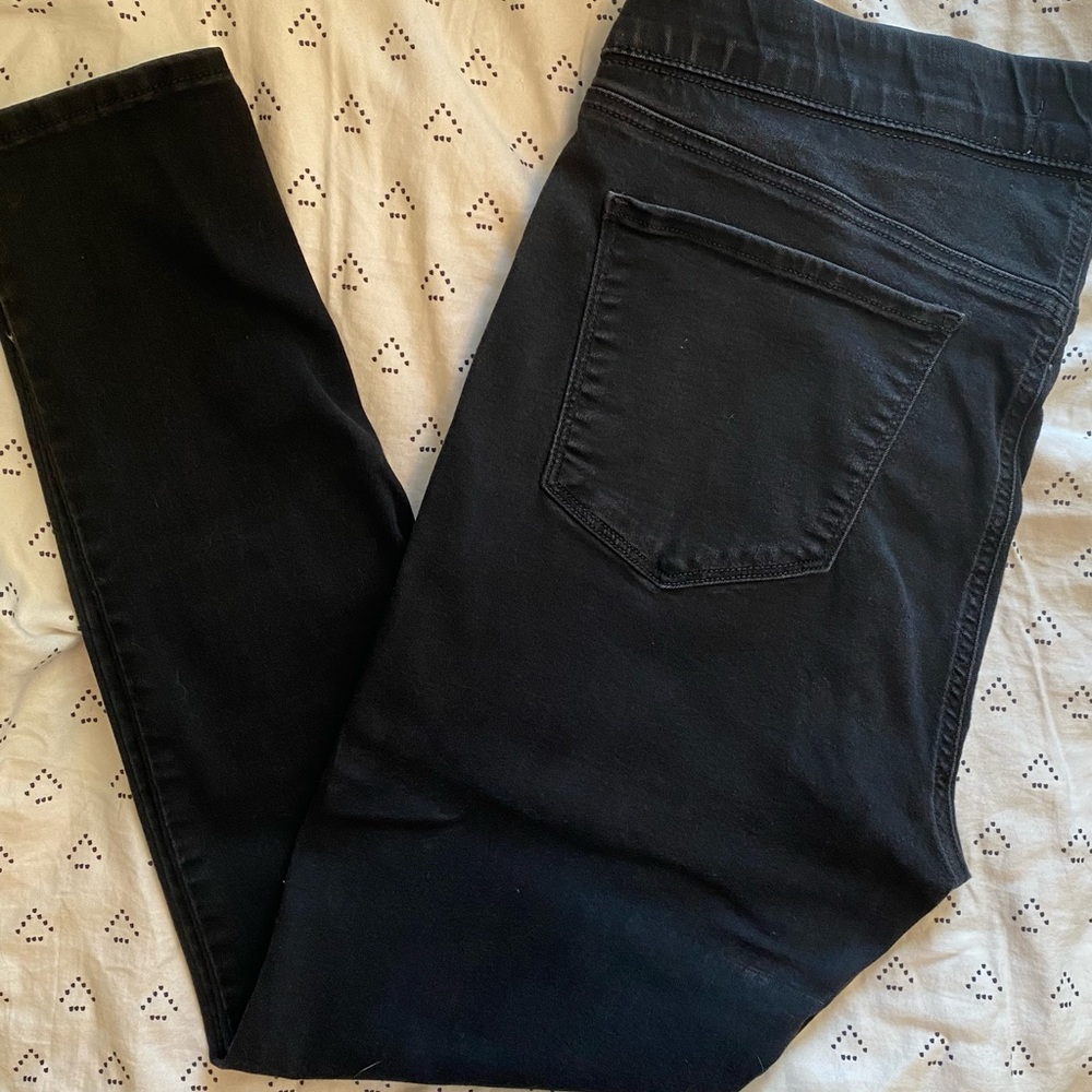 Old Navy black skinny rockstar Jeggings
